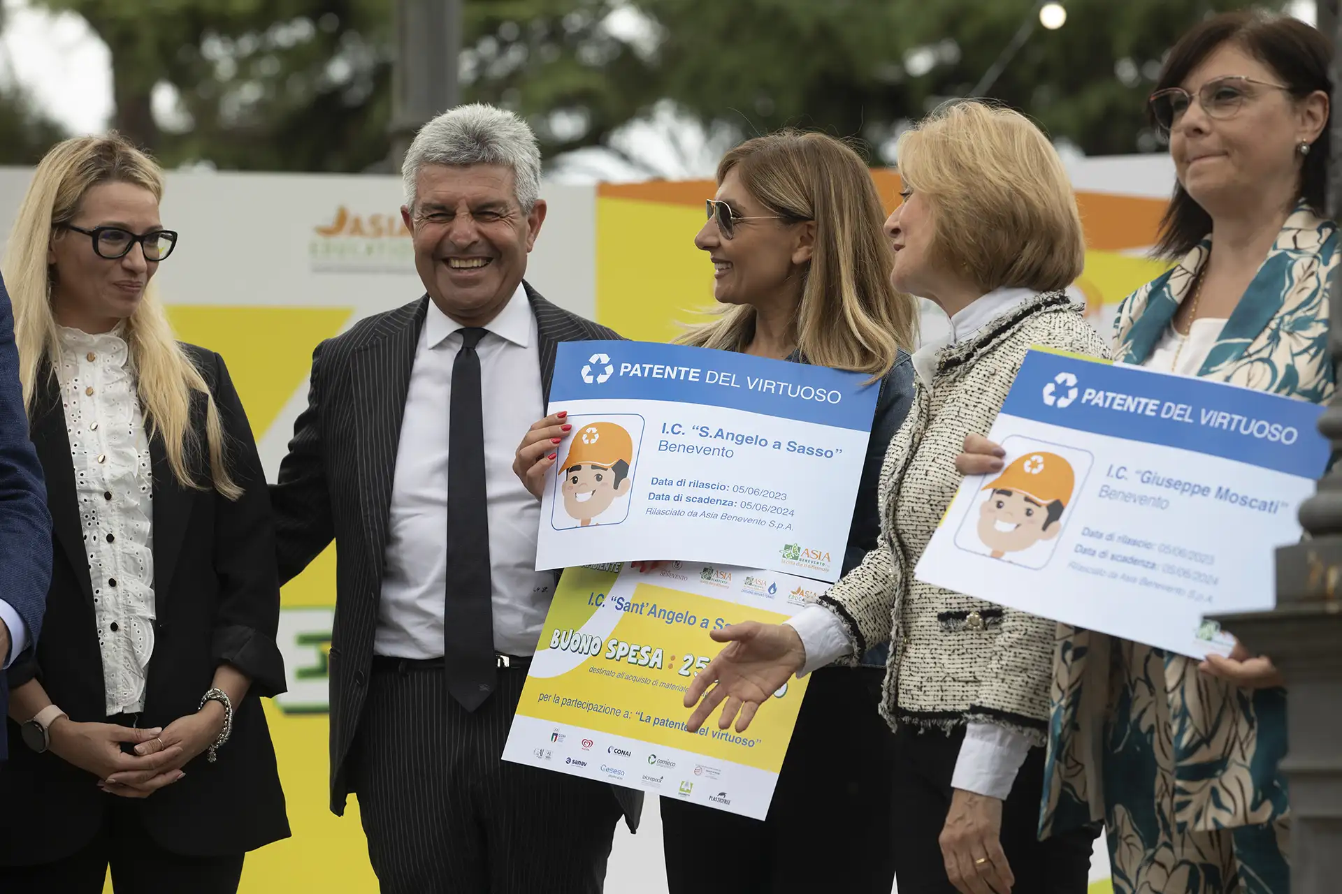 foto inerente alla festa dell'ambiente svolta nel giugno 2023 per asia benevento. Gerardo Taurasi ha progettato l'immagine coordinata e tutti i supporti stampa e digital.