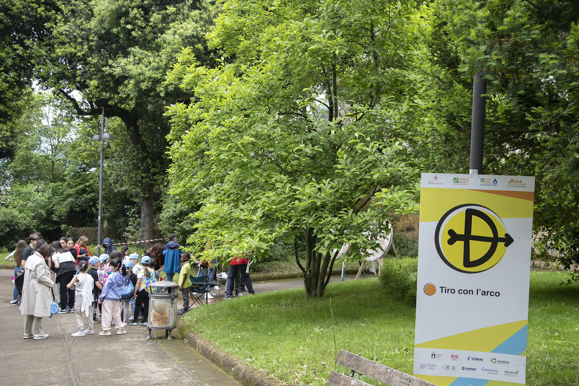 foto inerente alla festa dell'ambiente svolta nel giugno 2023 per asia benevento. Gerardo Taurasi ha progettato l'immagine coordinata e tutti i supporti stampa e digital.